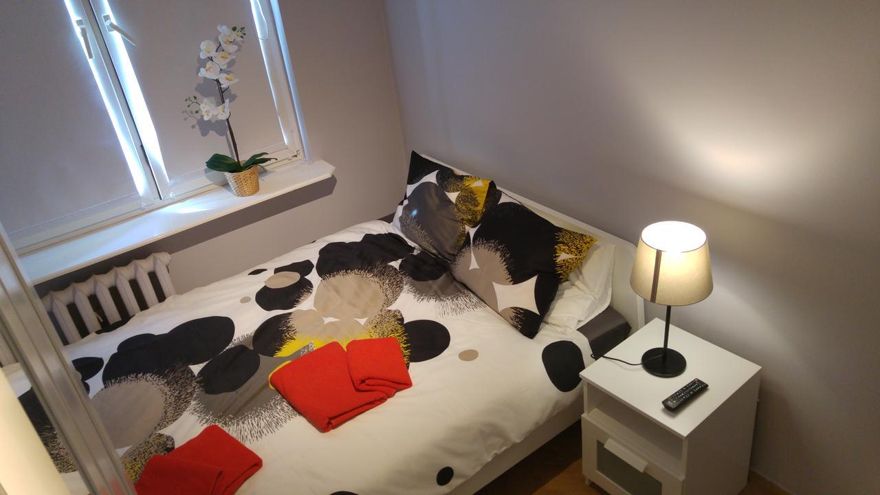 ורשה Rent0Nline Niepodleglosci Rooms Metro מראה חיצוני תמונה