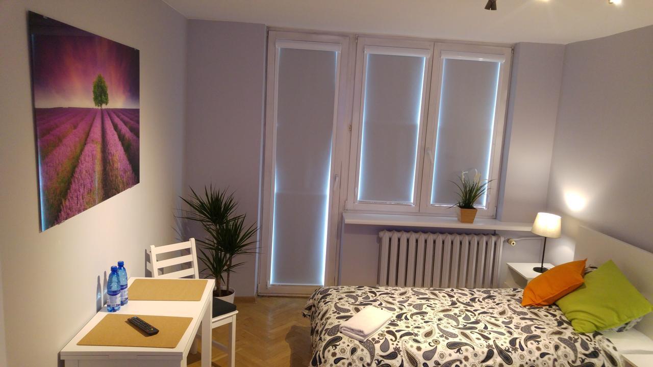 ורשה Rent0Nline Niepodleglosci Rooms Metro מראה חיצוני תמונה